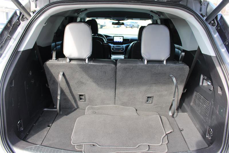 Used 2021 Ford Explorer XLT w/ Equipment Group 202A RWD image 21