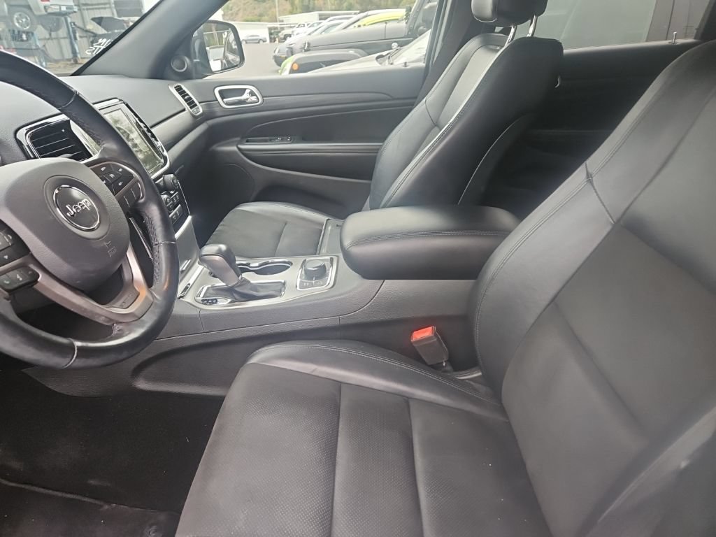 Used 2020 Jeep Grand Cherokee Altitude AWD/4WD image 14