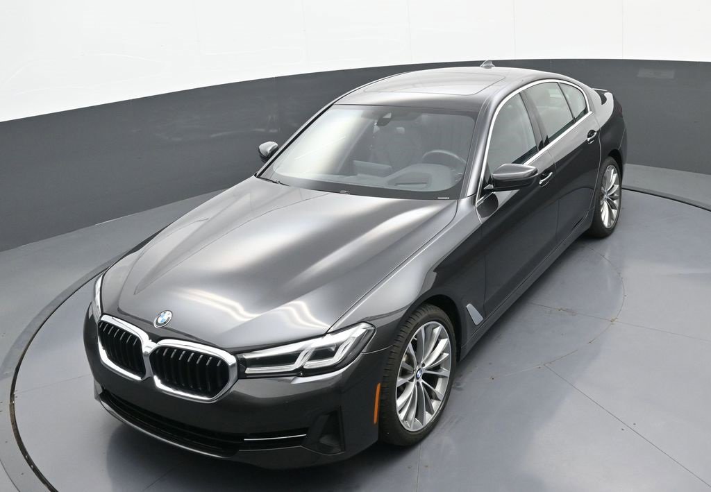 Used 2023 BMW 530i xDrive w/ Premium Package image 32