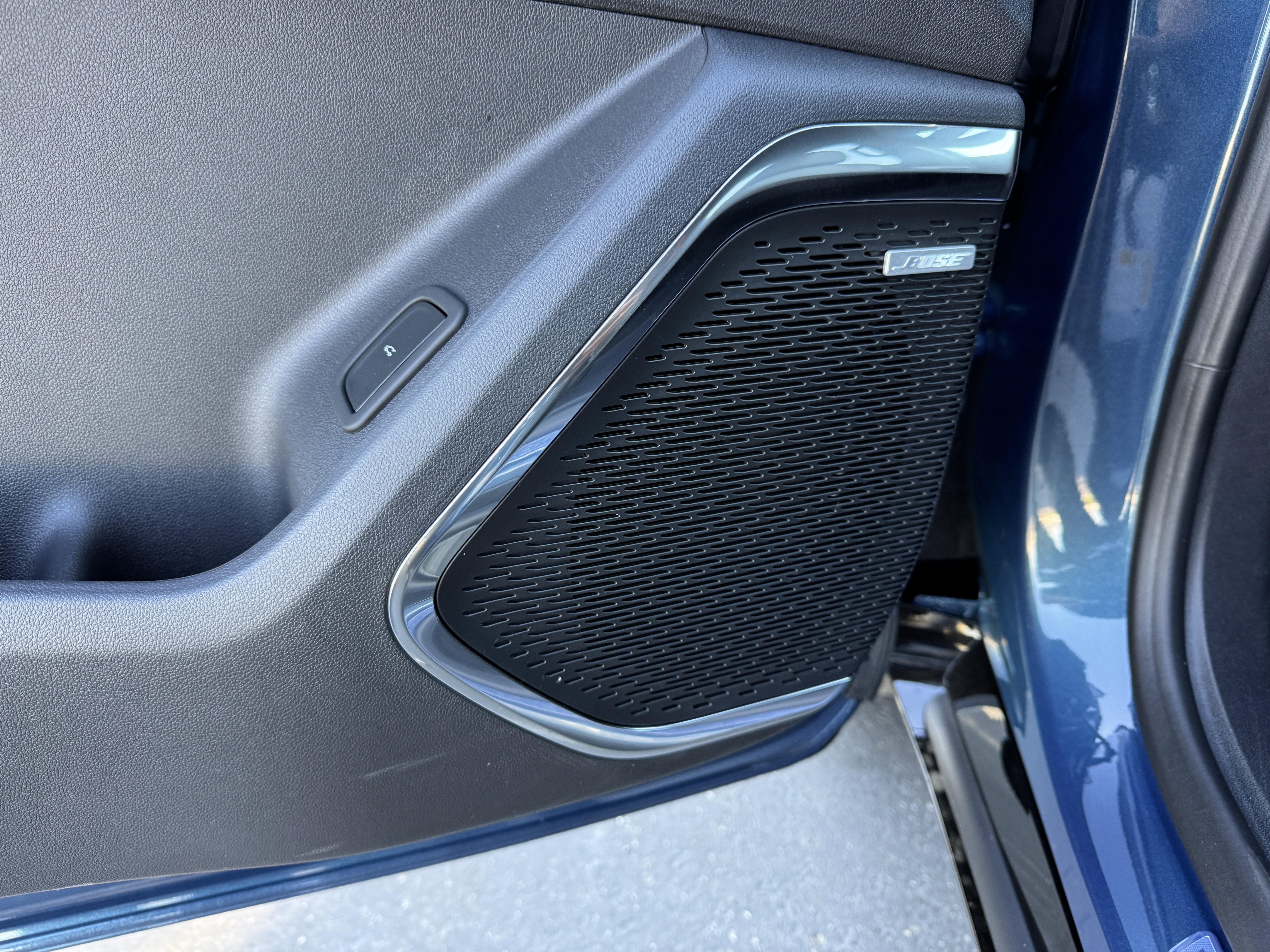 New 2026 Chevrolet Traverse RS w/ LPO, Floor Liner Package AWD/4WD image 12