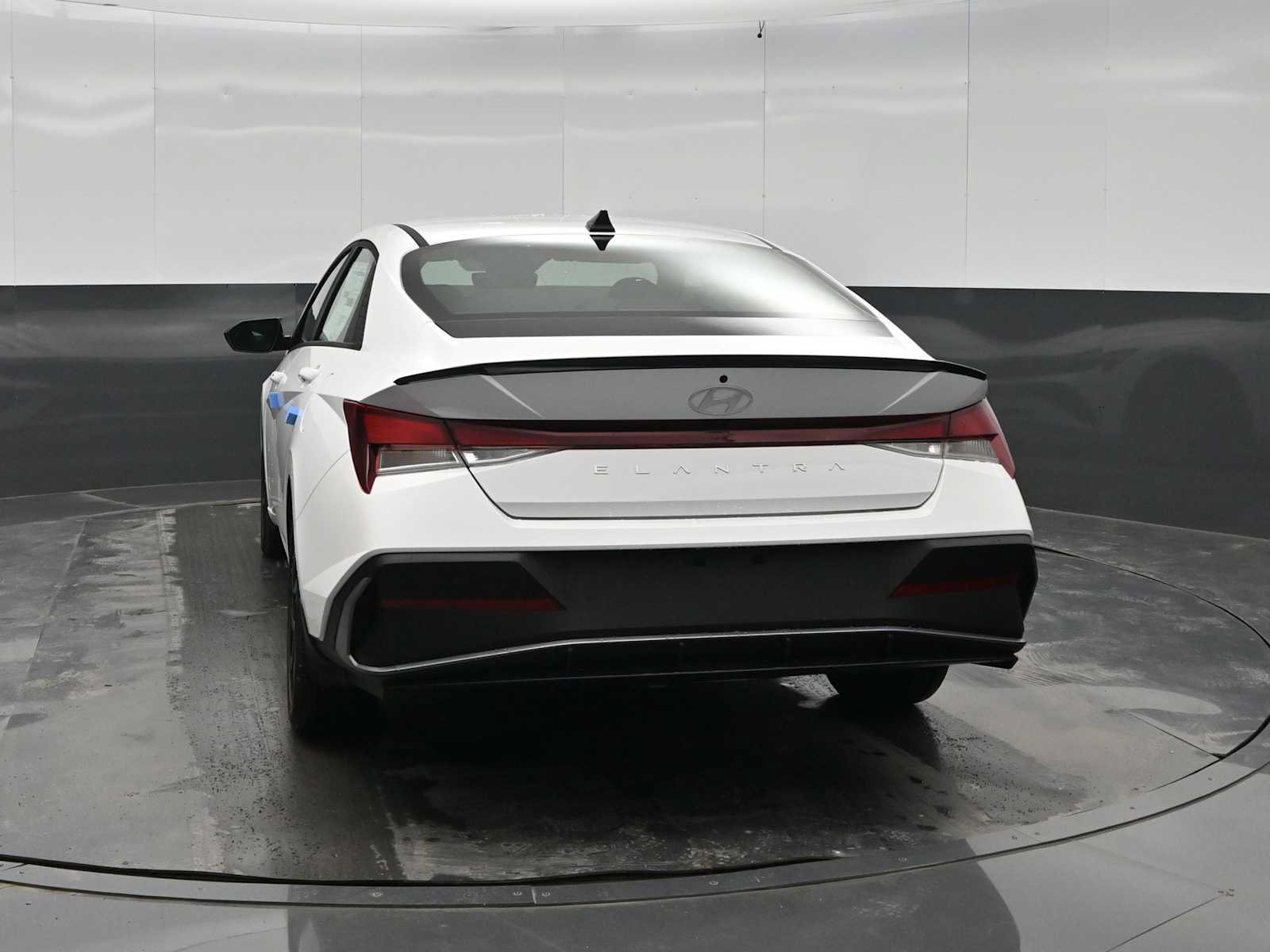 New 2026 Hyundai Elantra SEL Sport FWD image 6