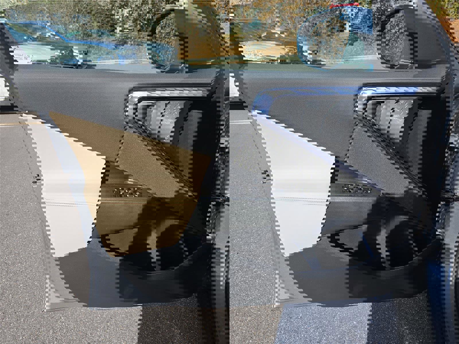 Used 2025 BMW X3 xDrive30i w/ Convenience Package image 20