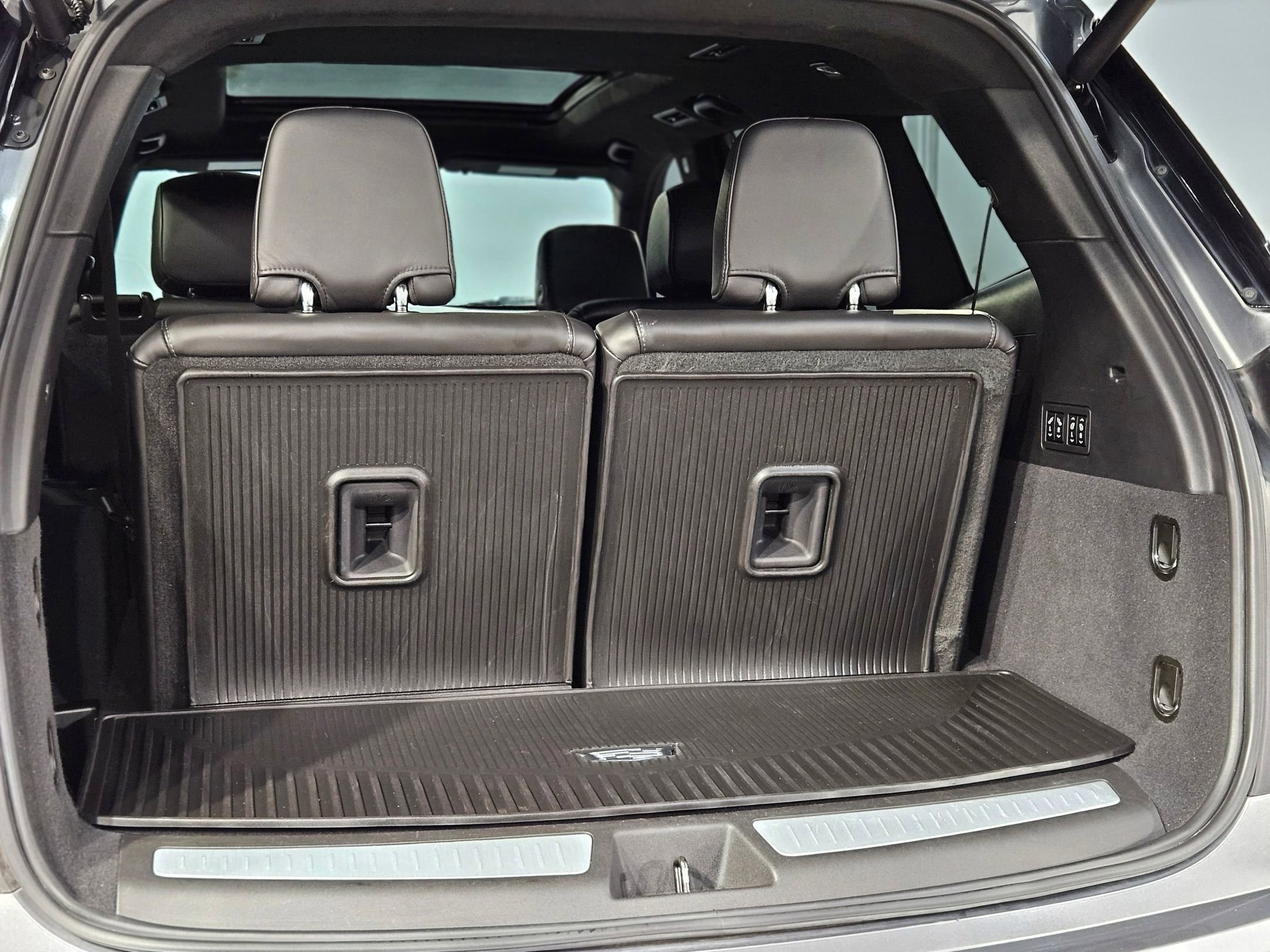 Used 2020 Cadillac XT6 Sport w/ Platinum Package image 18