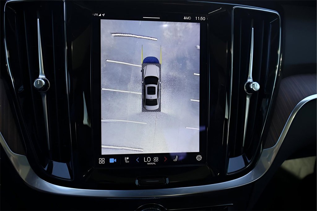 Used 2024 Volvo S60 B5 Plus w/ Climate Package image 25