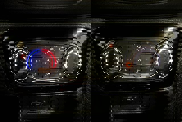 Used 2023 Buick Encore GX Preferred w/ Cold Weather Comfort Package image 31