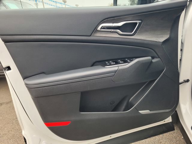 Used 2025 Kia Sportage X-Line image 16
