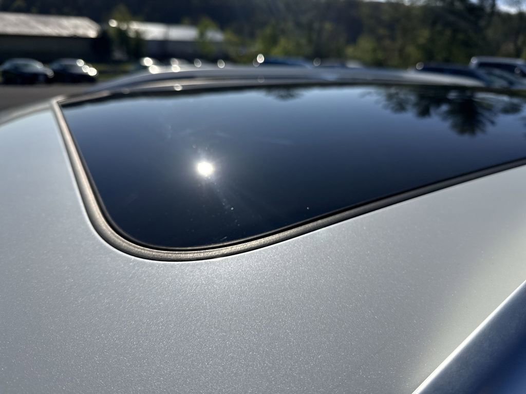 Certified 2023 Volkswagen Tiguan SE image 11