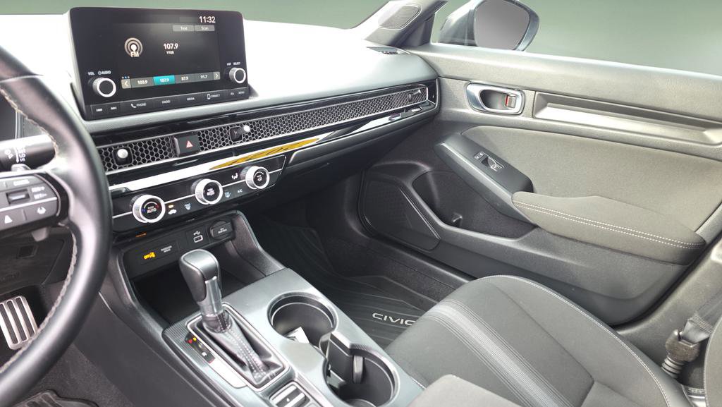 Used 2023 Honda Civic Sport image 16
