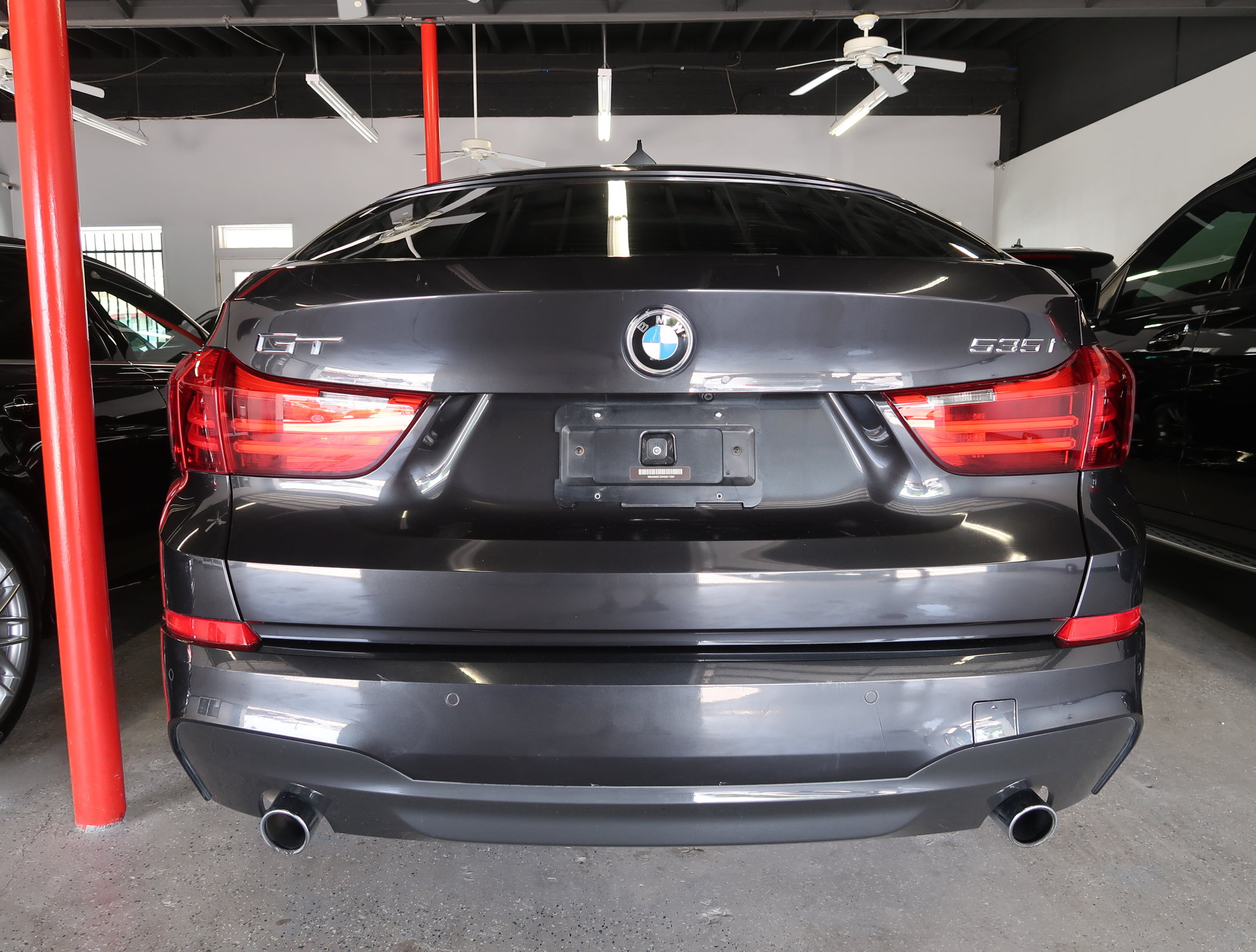 Used 2017 BMW 535i Gran Turismo RWD image 10