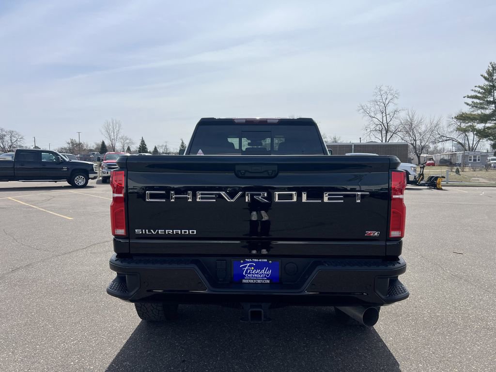 Used 2025 Chevrolet Silverado 3500 LT w/ Trail Boss Package AWD/4WD image 6