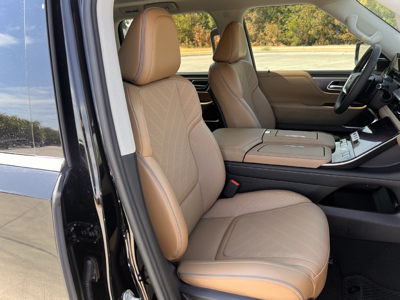 New 2027 INFINITI QX80 Luxe RWD image 21