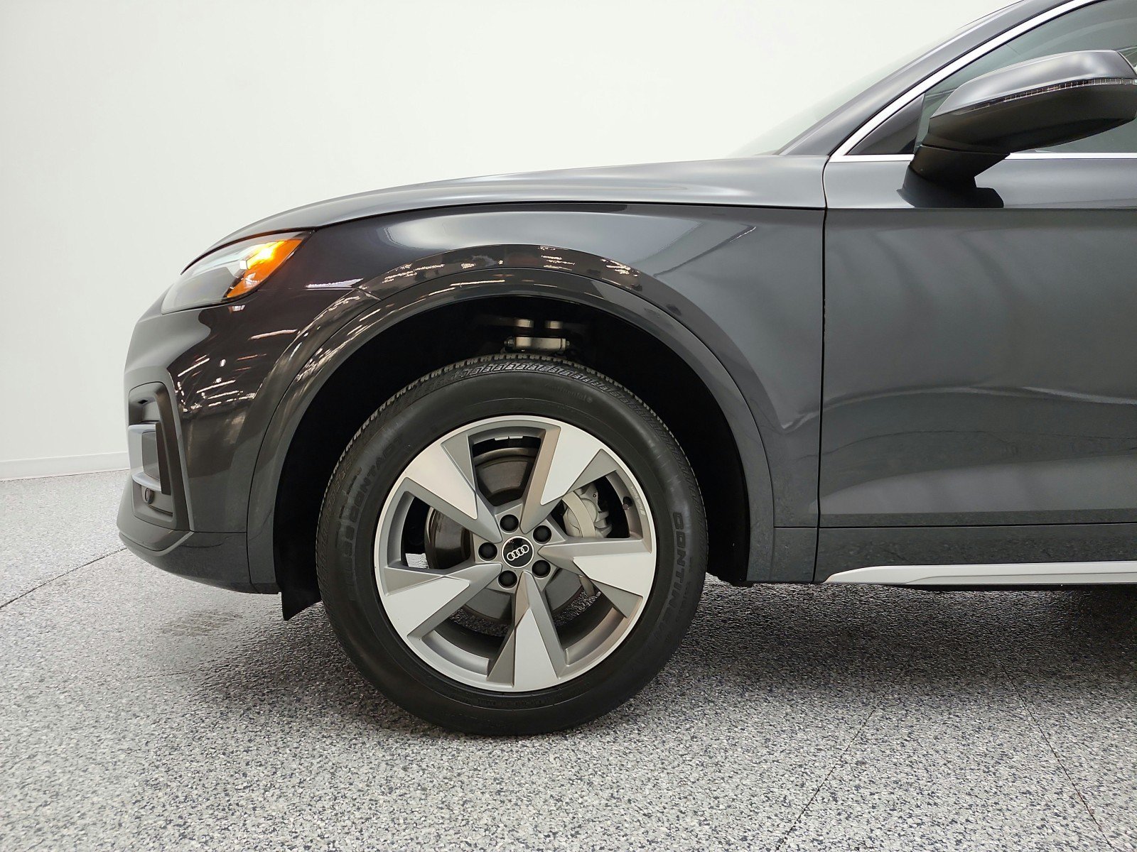 Used 2023 Audi Q5 2.0T Premium w/ Convenience Package AWD/4WD image 38