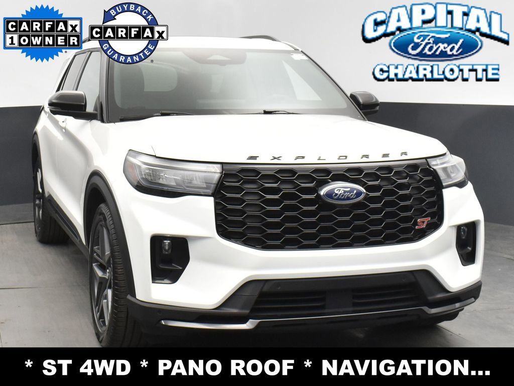 Used 2025 Ford Explorer ST image 2