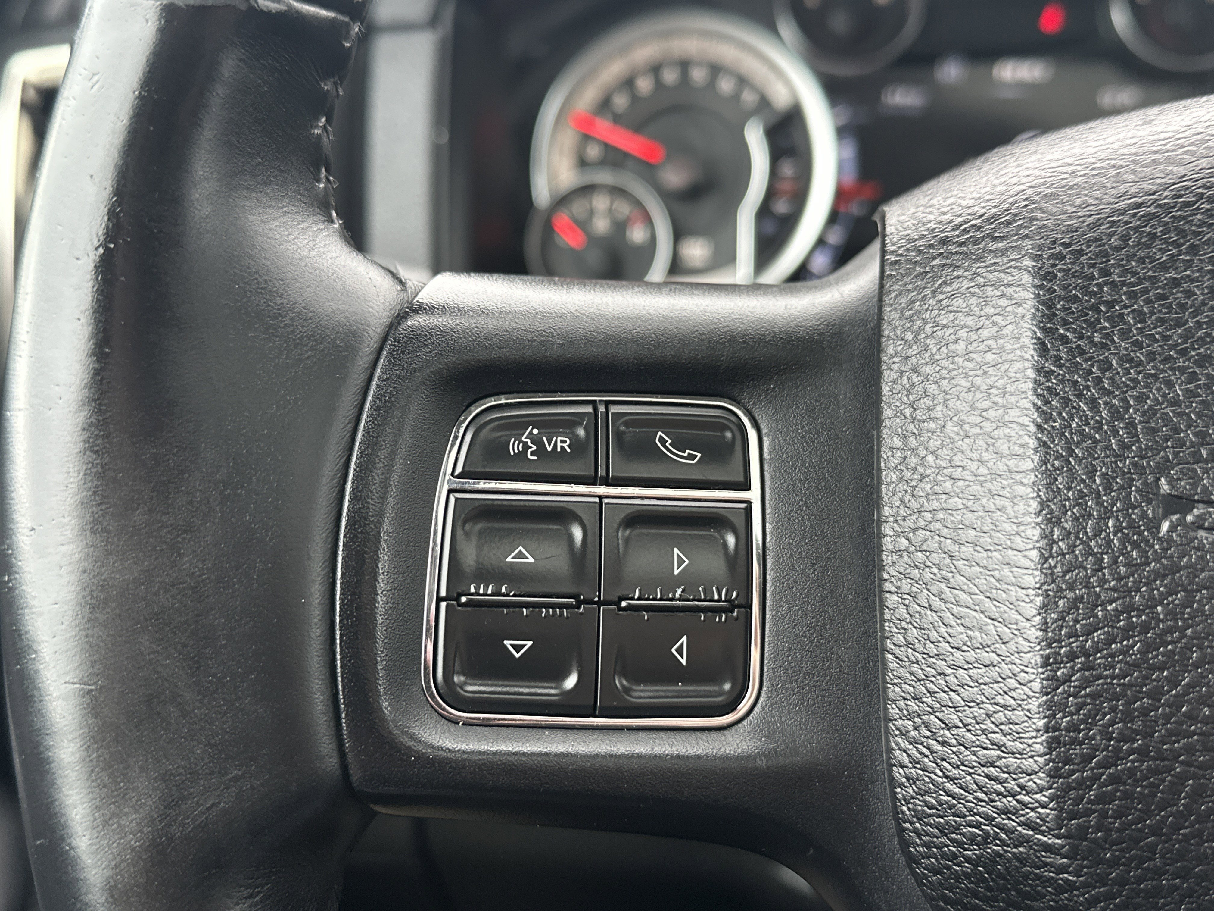 Used 2015 RAM 1500 Sport w/ Sport Premium Group image 19
