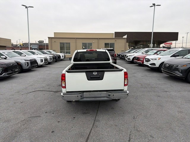 Used 2015 Nissan Frontier S image 7