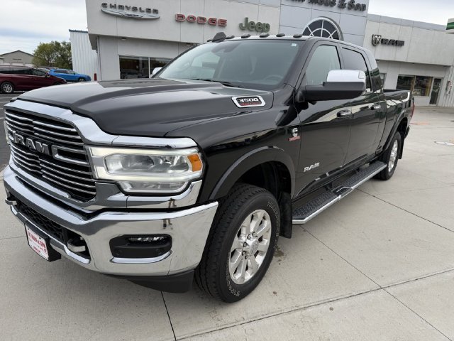 Used 2022 RAM 3500 Laramie AWD/4WD image 4