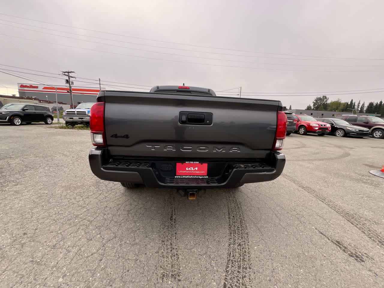 Used 2022 Toyota Tacoma SR w/ SX Package AWD/4WD image 27