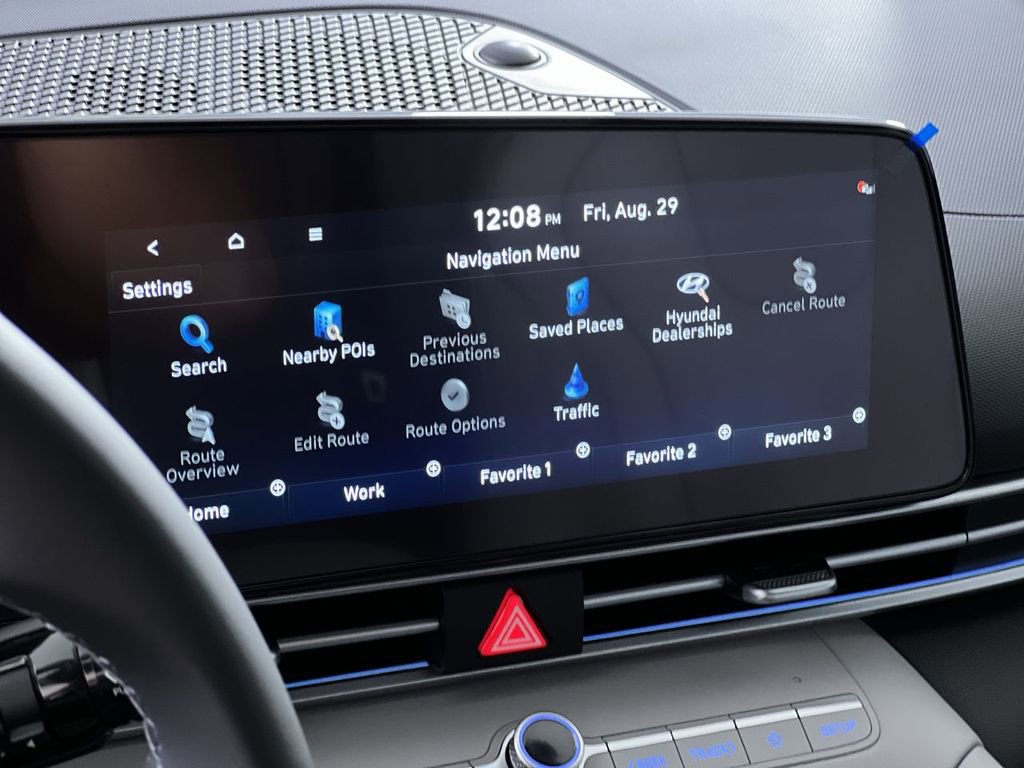 New 2025 Hyundai Elantra Limited image 19