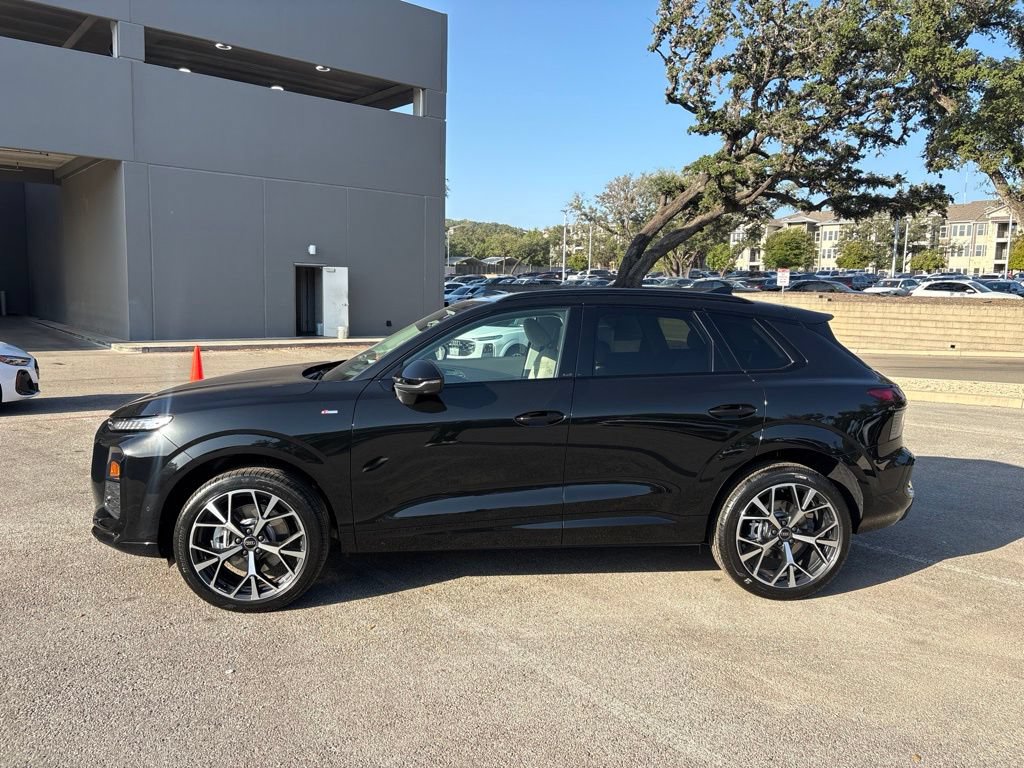 New 2026 Audi Q3 quattro 2.0T AWD/4WD image 9