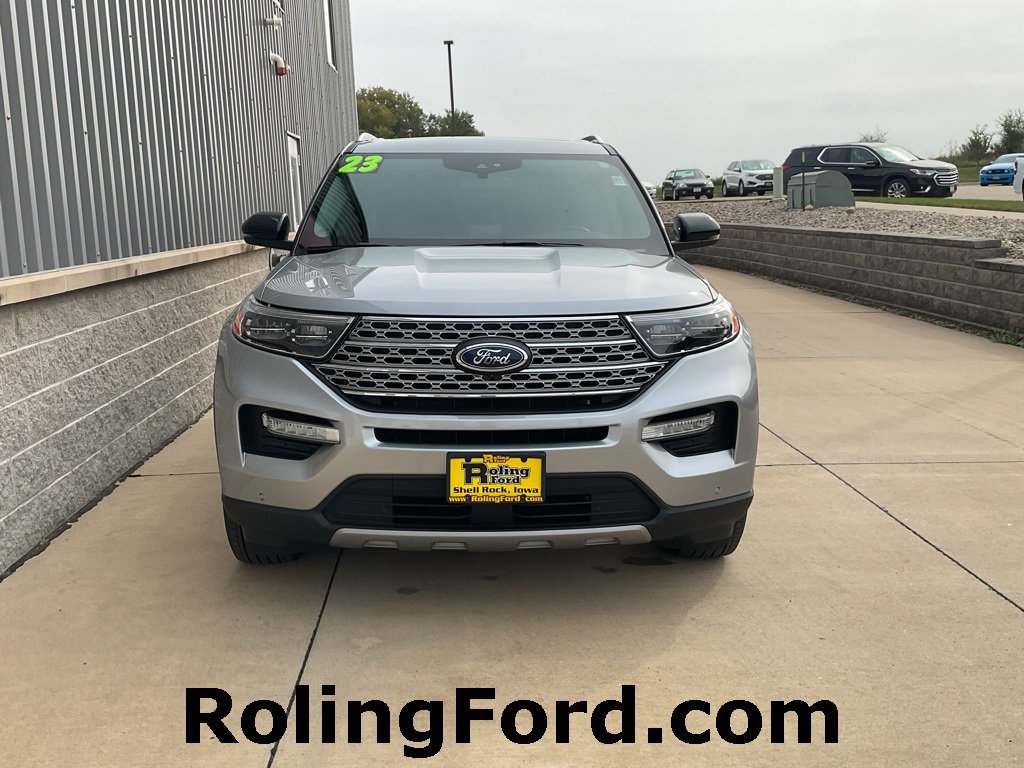 Used 2023 Ford Explorer Limited w/ Limited Technology Package image 4