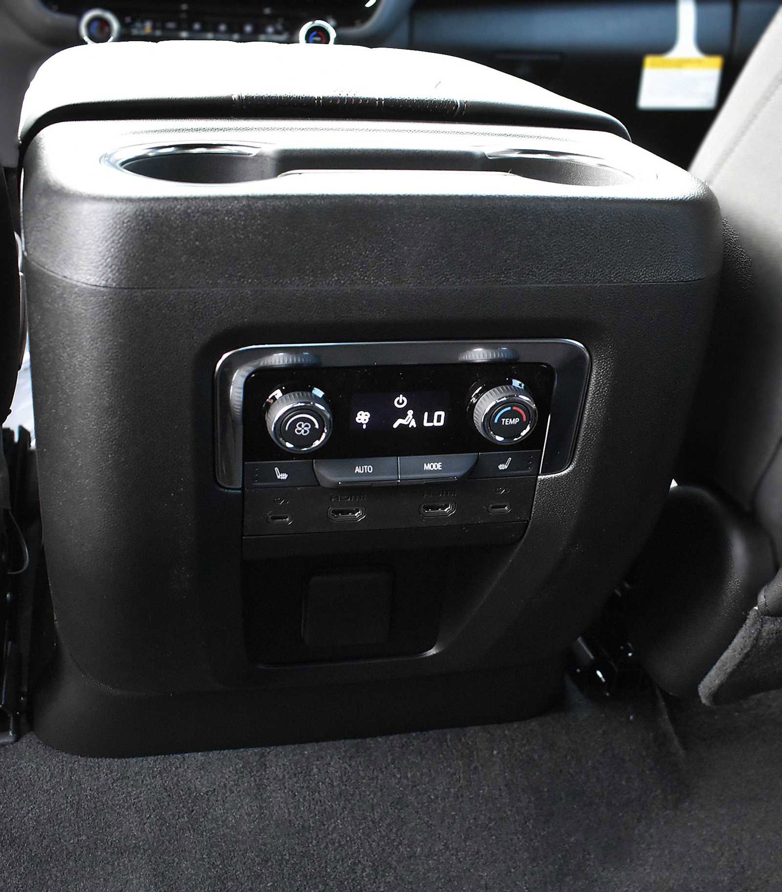 New 2025 Chevrolet Tahoe High Country w/ Sun And Tow Package image 12