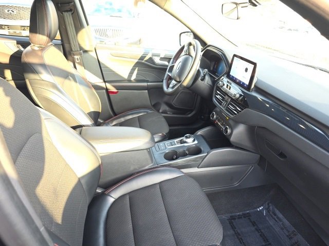 Certified 2024 Ford Escape ST-Line image 20