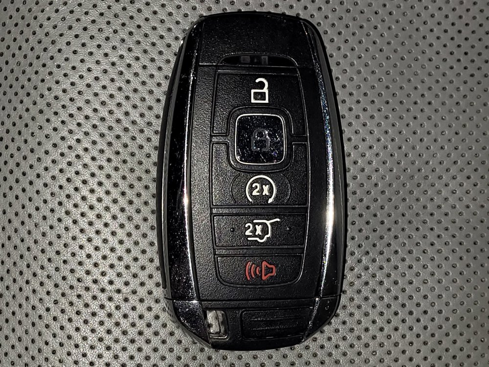 Used 2018 Lincoln Navigator L Reserve w/ Technology Package image 32