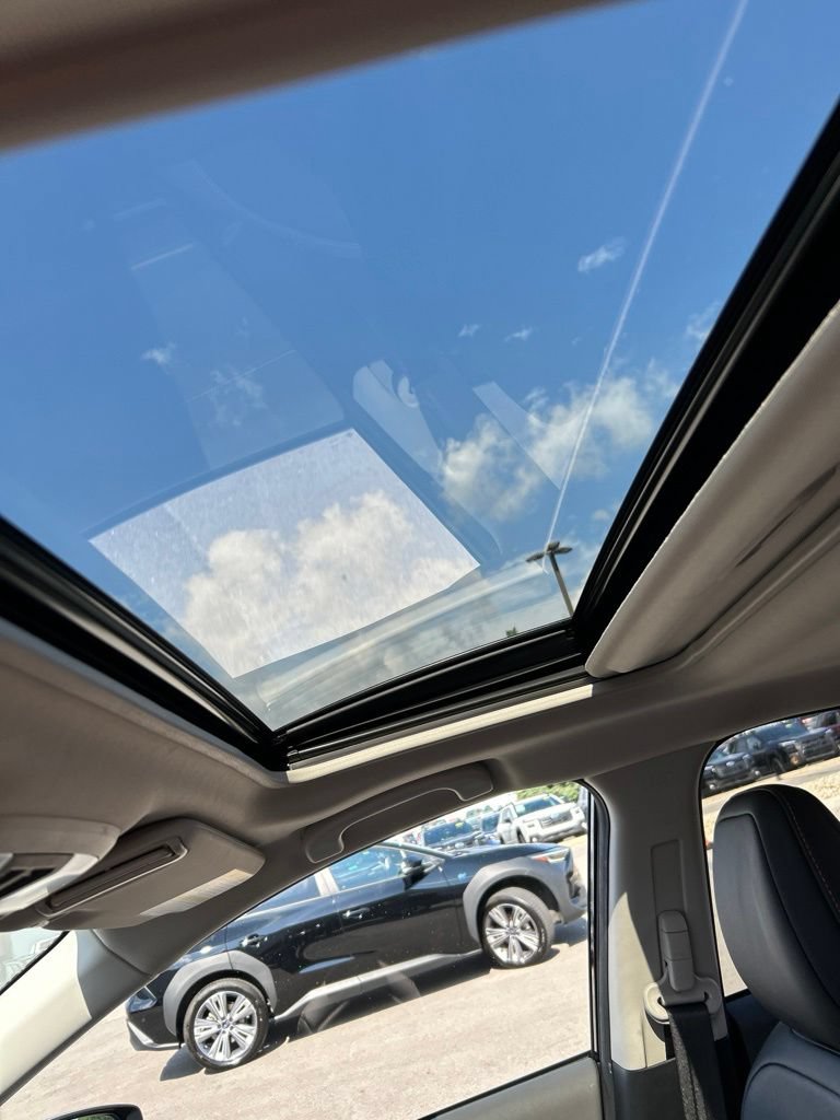 Certified 2025 Subaru Crosstrek 2.5i Limited w/ Crosstrek Mirror Package AWD/4WD image 16
