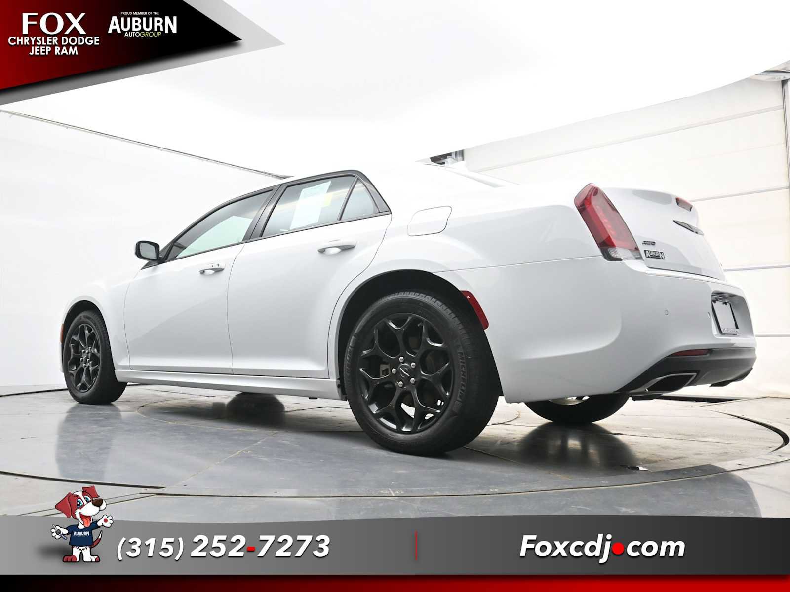Used 2023 Chrysler 300 Touring L w/ Comfort Group image 20
