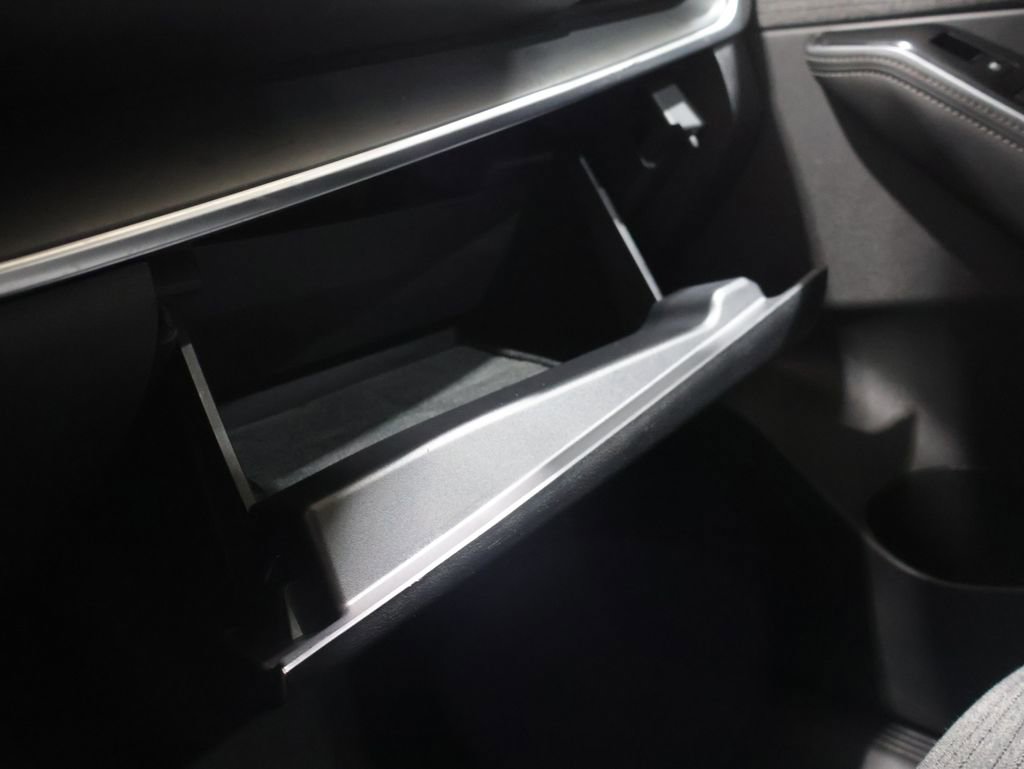 Used 2022 Nissan Rogue S image 31