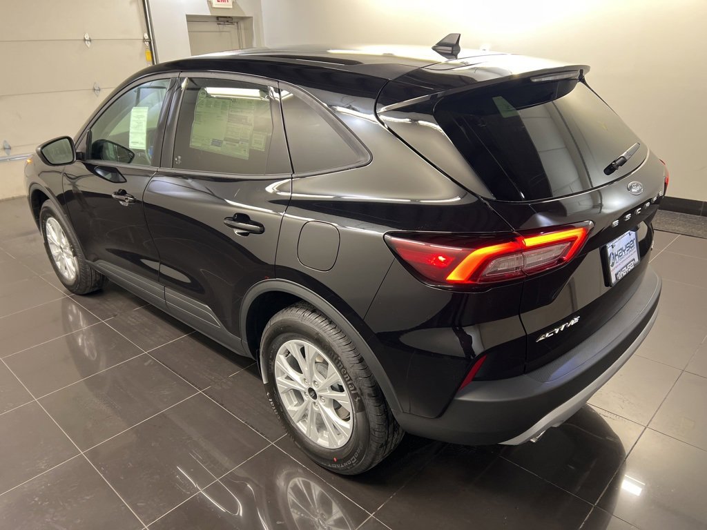 New 2026 Ford Escape Active w/ Cold Weather Package image 4