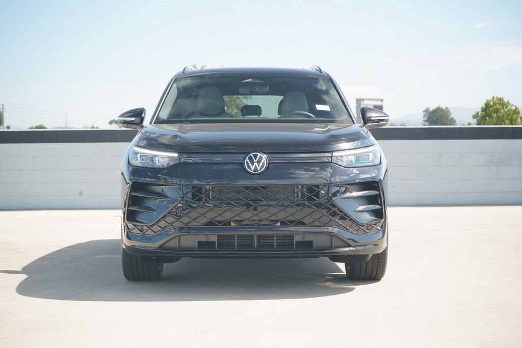 New 2026 Volkswagen Tiguan SE R-Line FWD image 5