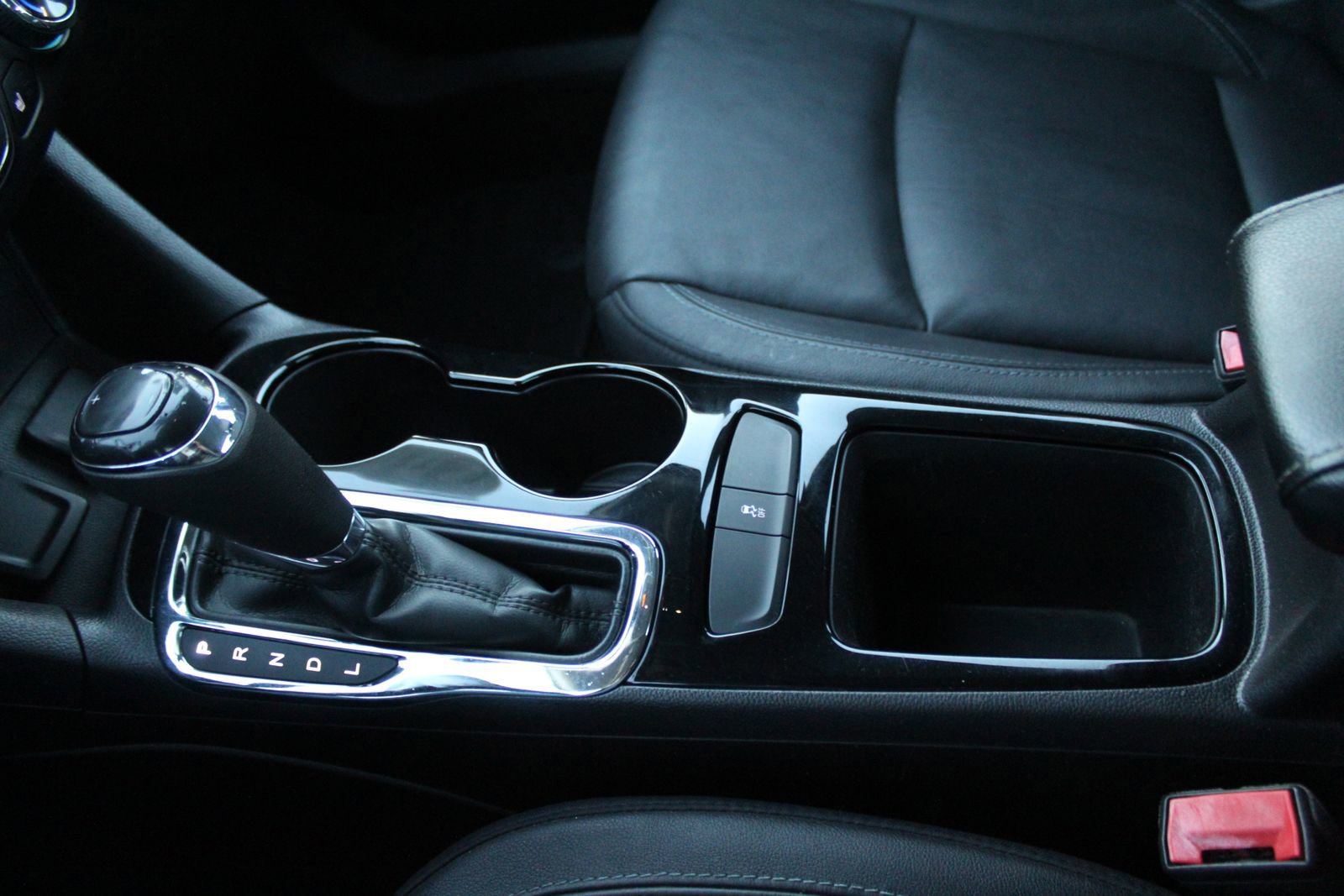 Used 2017 Chevrolet Cruze Premier image 28