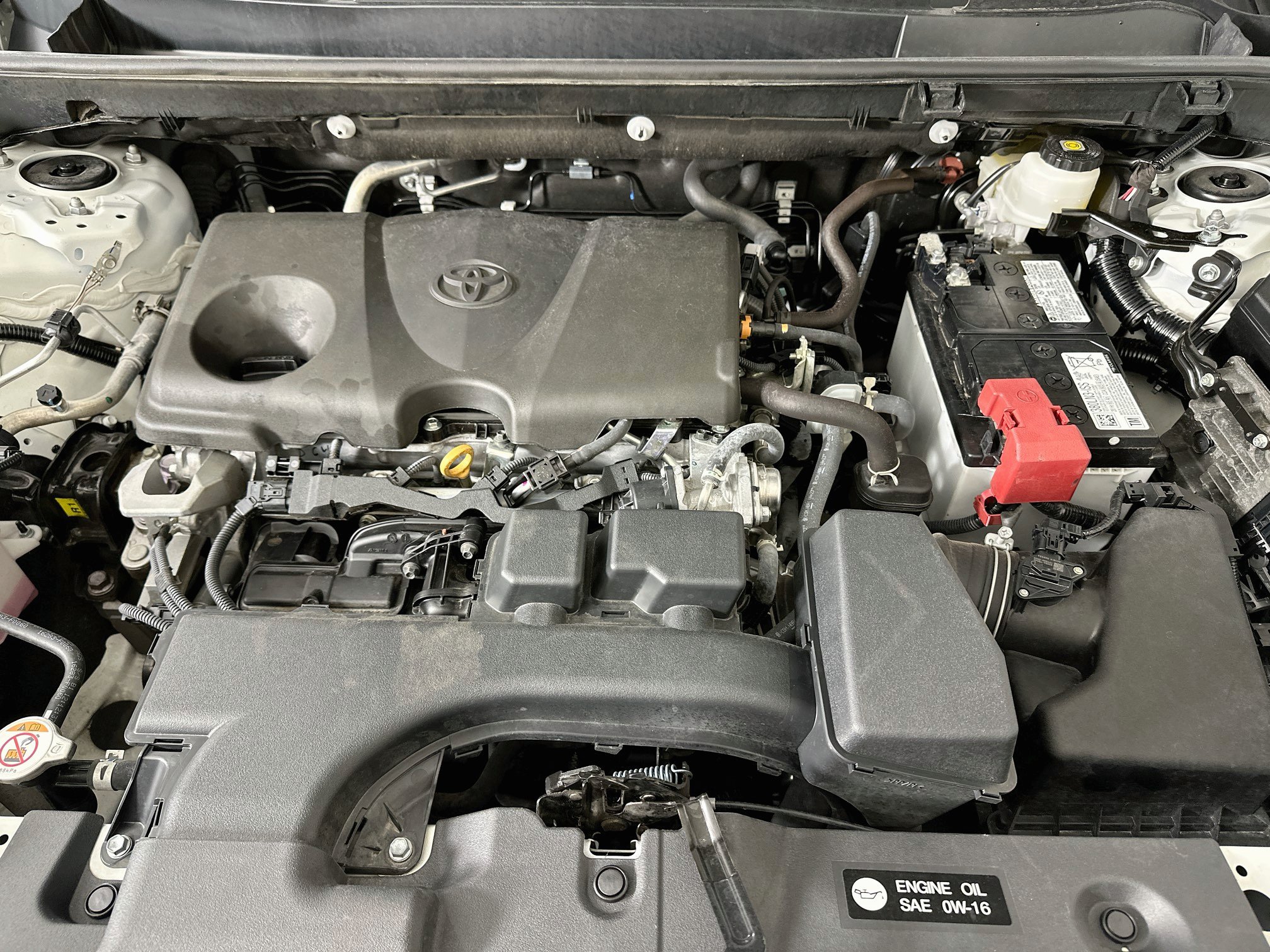Used 2025 Toyota RAV4 LE AWD/4WD image 31