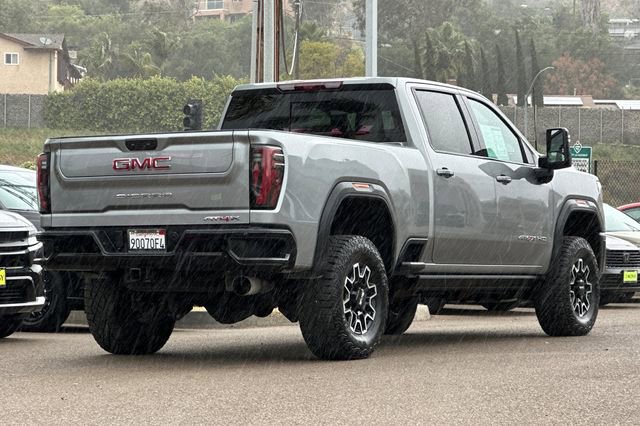 Used 2025 GMC Sierra 2500 AT4X image 5