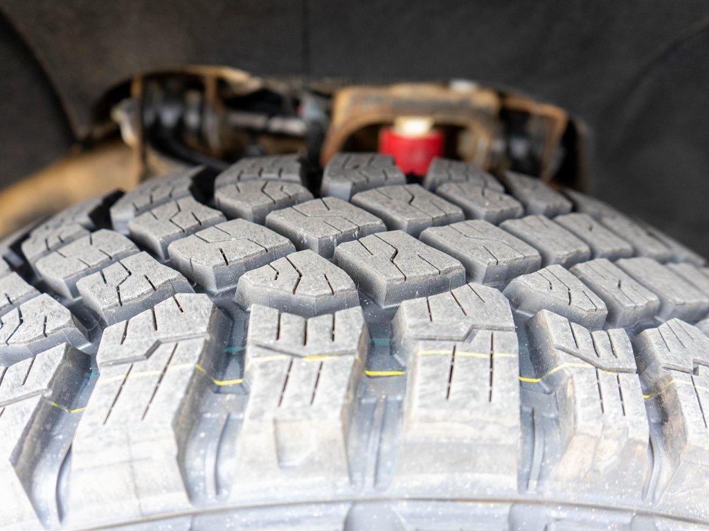 Used 2024 GMC Sierra 3500 SLT w/ X31 Off-Road Package image 29