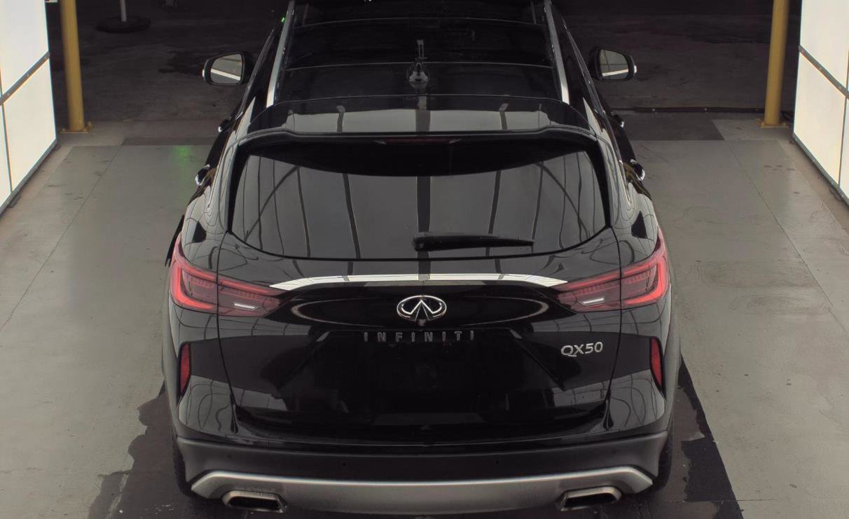 Used 2022 INFINITI QX50 Luxe image 10
