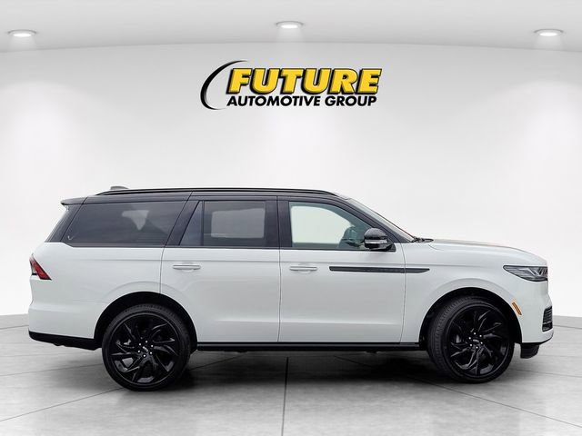 New 2026 Lincoln Navigator Black Label AWD/4WD image 8