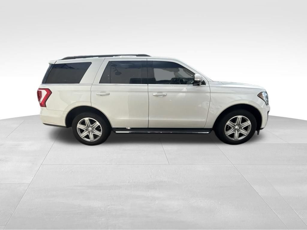 Used 2020 Ford Expedition XLT w/ Equipment Group 202A RWD image 8
