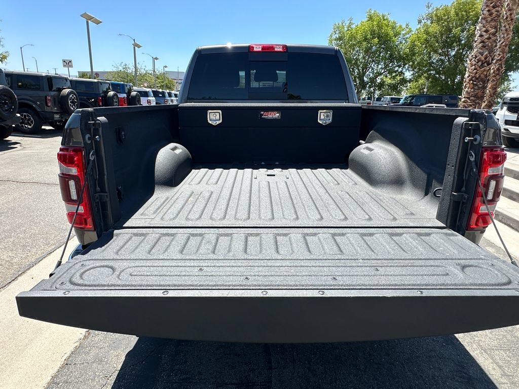 Used 2023 RAM 3500 Laramie AWD/4WD image 22