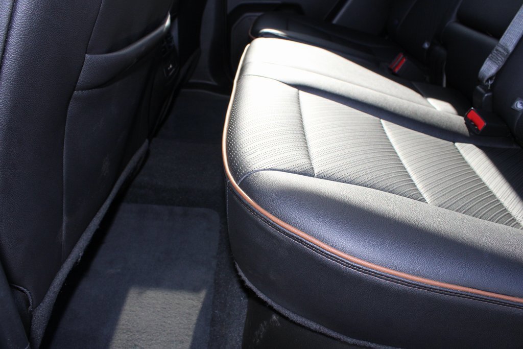 Used 2023 GMC Canyon AT4 image 28