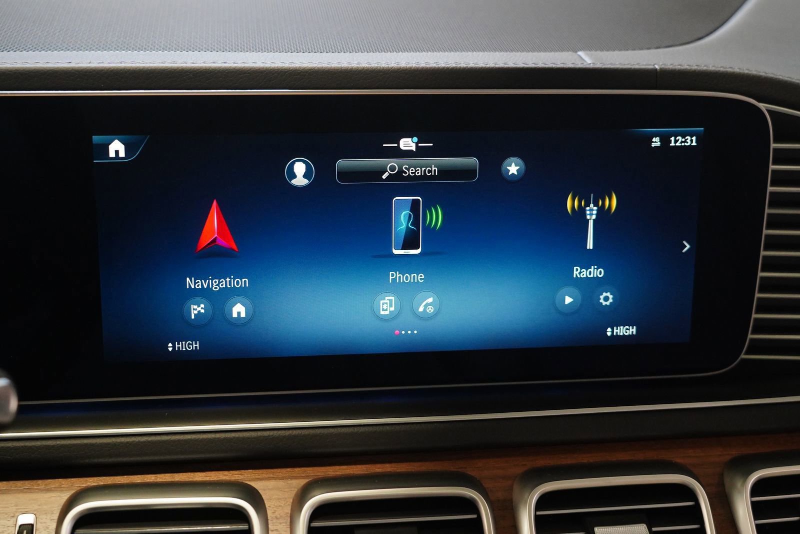 New 2026 Mercedes-Benz GLS 450 4MATIC image 25