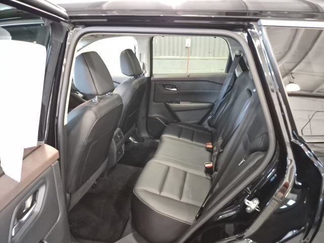 Certified 2023 Nissan Rogue SV w/ SV Premium B Package AWD/4WD image 19
