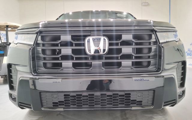 Used 2026 Honda Pilot Sport image 9