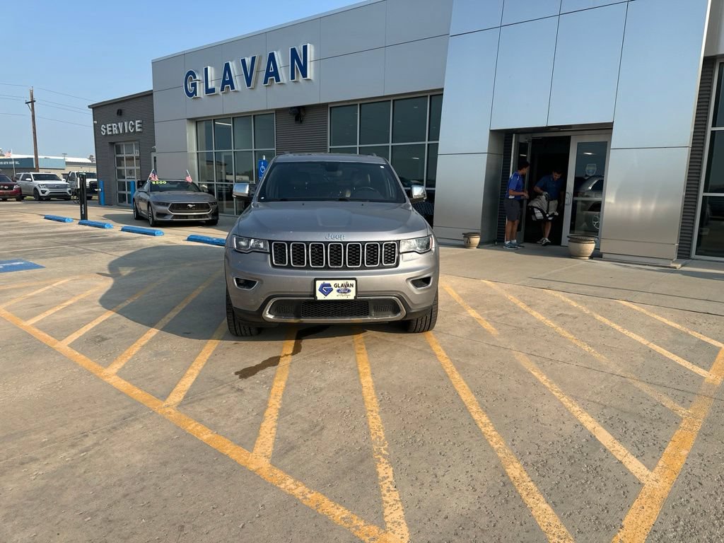 Used 2021 Jeep Grand Cherokee Limited AWD/4WD image 2
