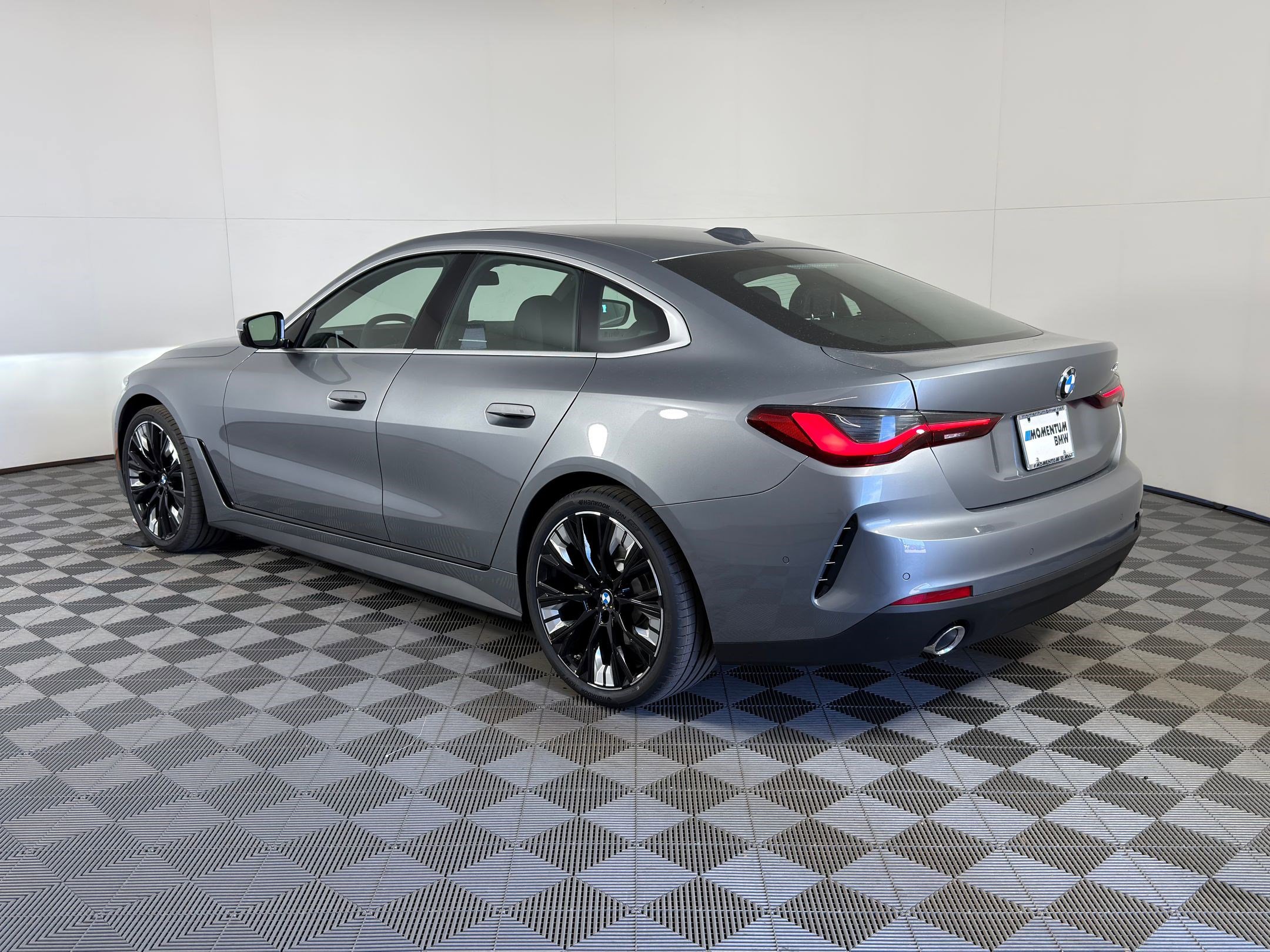 New 2026 BMW 430i w/ Premium Package image 3