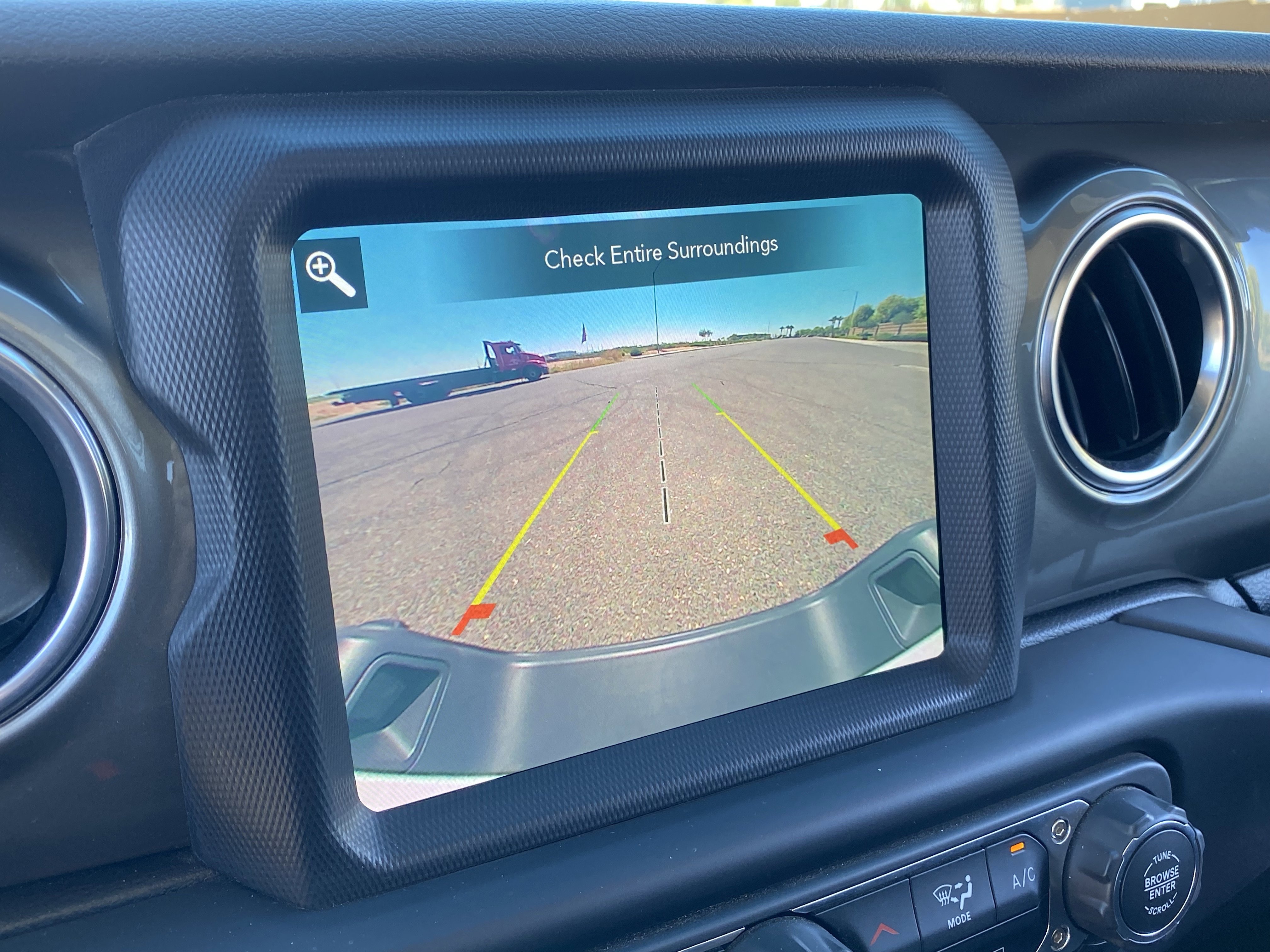 Used 2020 Jeep Gladiator Overland image 21
