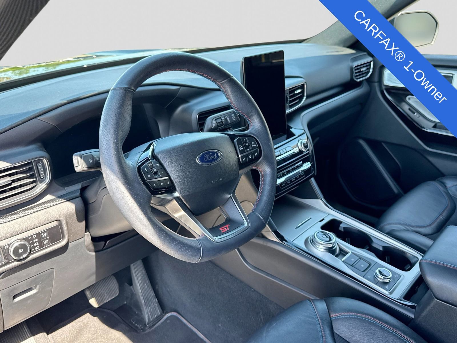 Used 2023 Ford Explorer ST w/ Equipment Group 401A AWD/4WD image 2