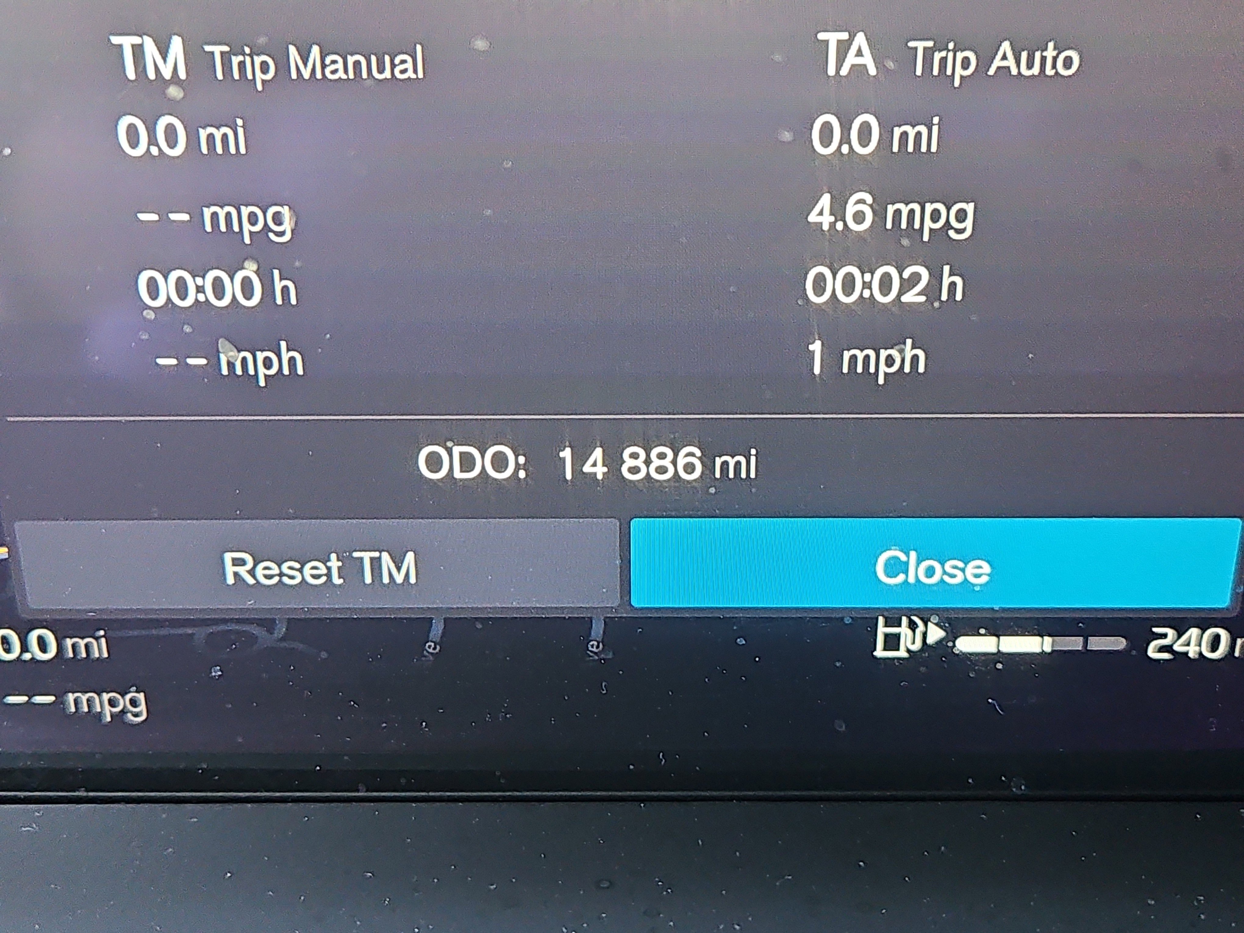 Used 2023 Volvo XC60 B5 Plus w/ Climate Package image 6