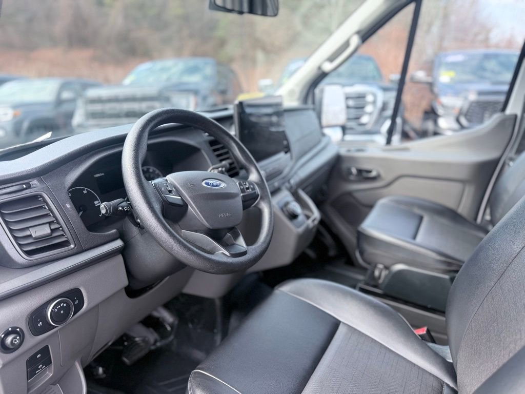 Used 2022 Ford E-Transit 148 High Roof Extended RWD image 17